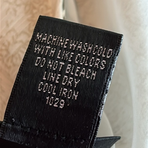 Rafaella Women’s V-neck Sleeveless Pullover Blouse Top Size 8 - Picture 4 of 4